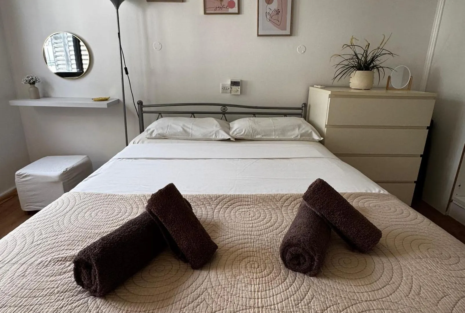 Theodoros Apt. 408 بروتاراس